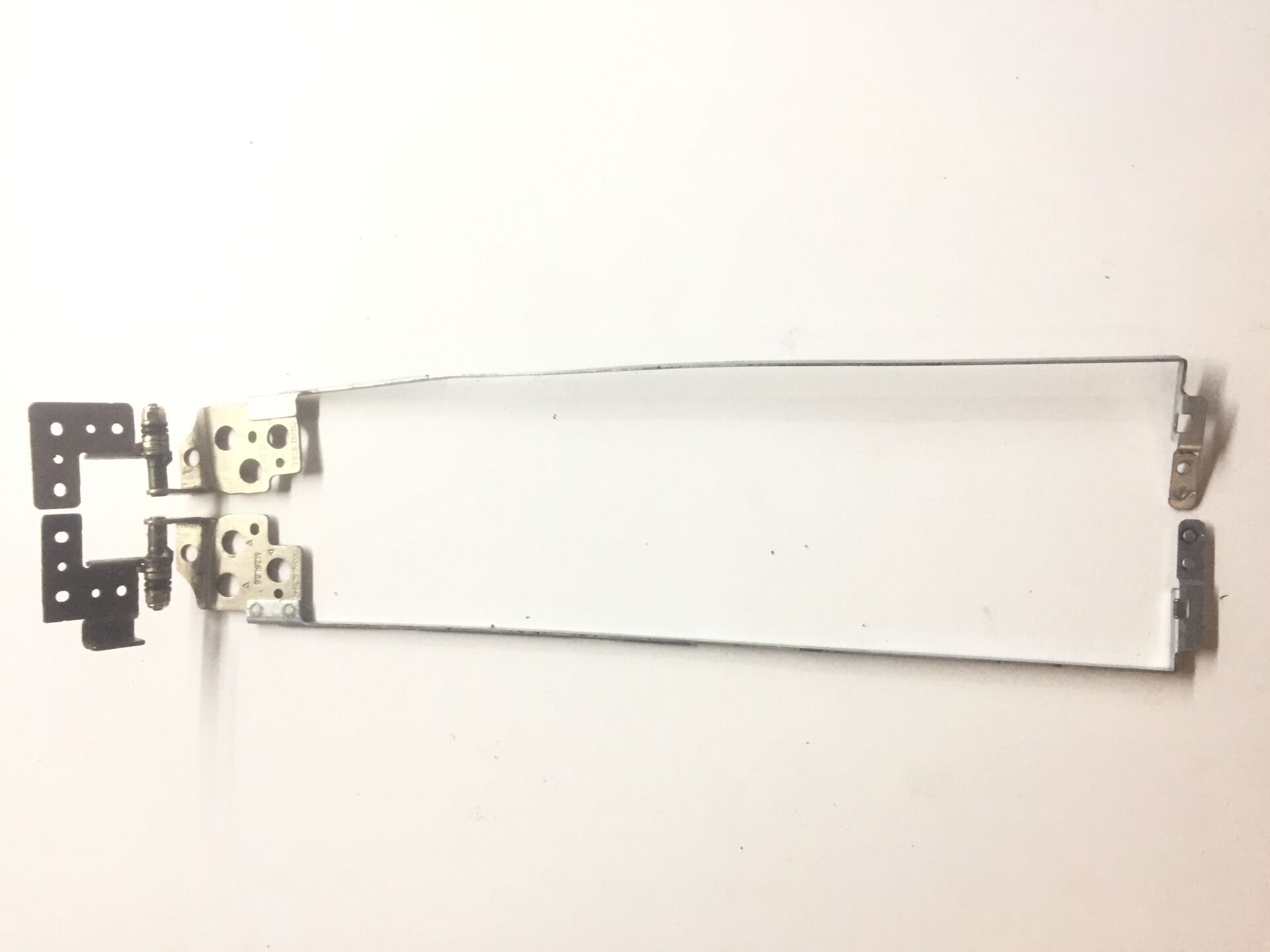 Lenovo İdeapad 100-15IBD Menteşe