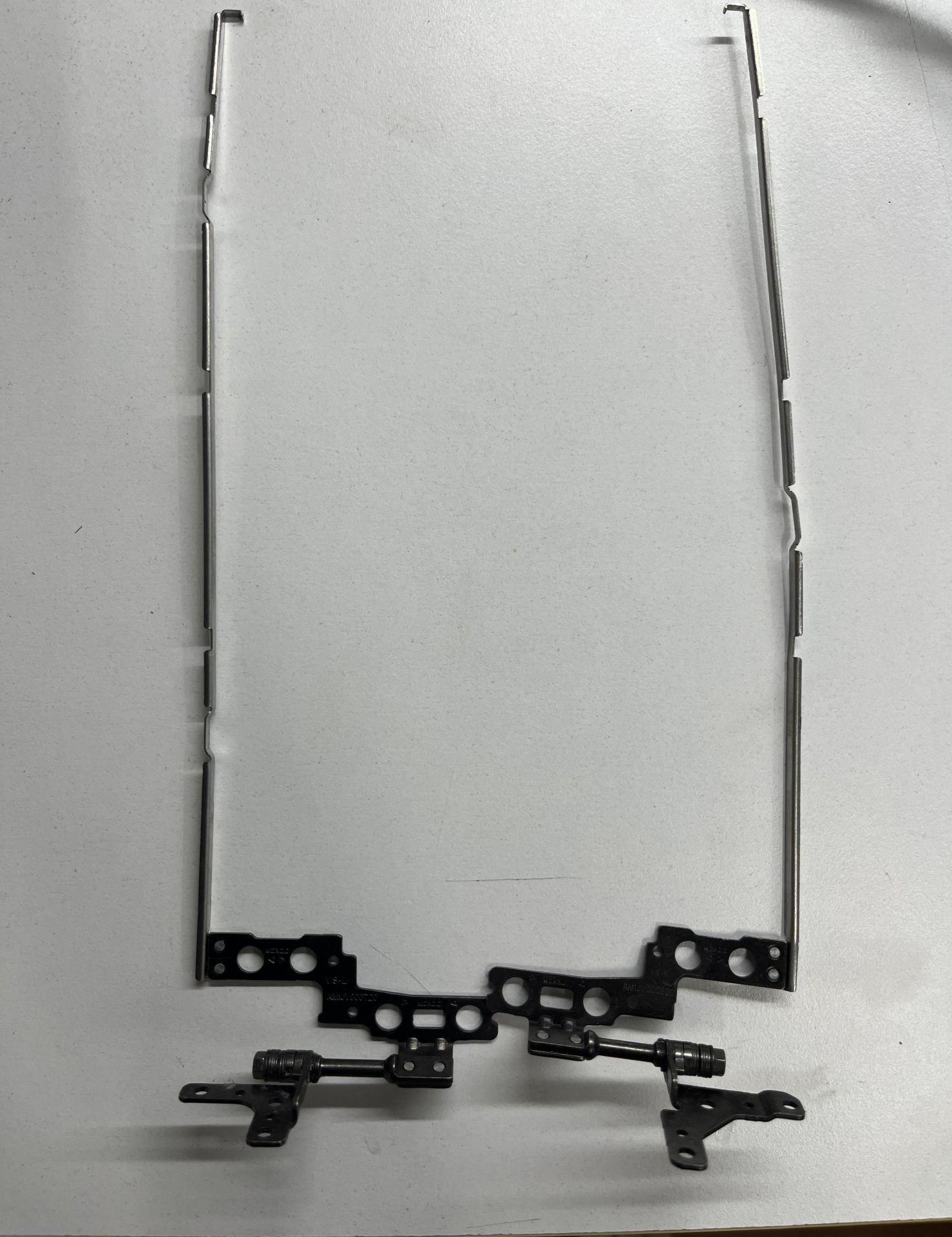 Lenovo IdeaPad 3 15IIL05 Menteşe