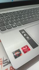 Lenovo / AMD Ryzen 3 3200U / 8 Ram / 256 SSD / AMD Radeon Vega 3