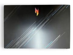 Acer Nitro V 15 i5 13420H 16 Ram DDR5  512 GB SSD RTX 4050