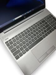 HP 250 G9 i5 1235U 16 Ram 512 GB SSD