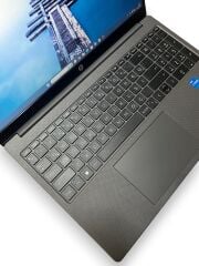 HP 250 G10 i5 1334U 8 Ram 512 GB SSD