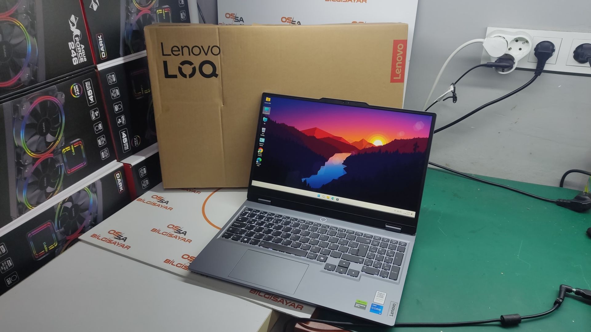 Lenovo LOQ 15IAX9 İ5-12.Nesil 8 RAM 512 SSD RTX4060 8 GB