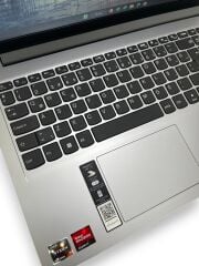 Kutulu Lenovo IdeaPad 1 15ALC7 Ryzen 7 16 Ram 512 GB SSD