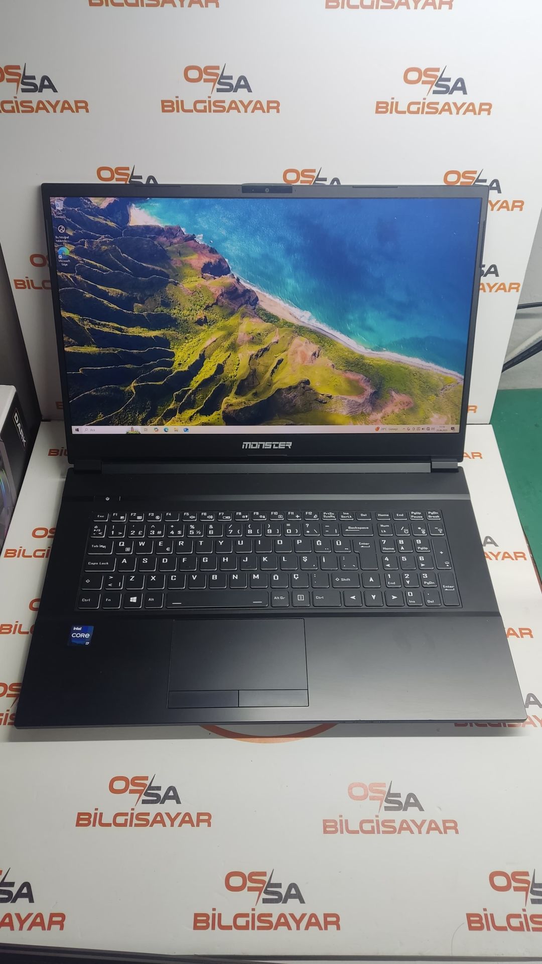 Monster Abra İ7.11.Nesil 16 RAM 512 SSD 3050 Ti 4 GB 17.3''