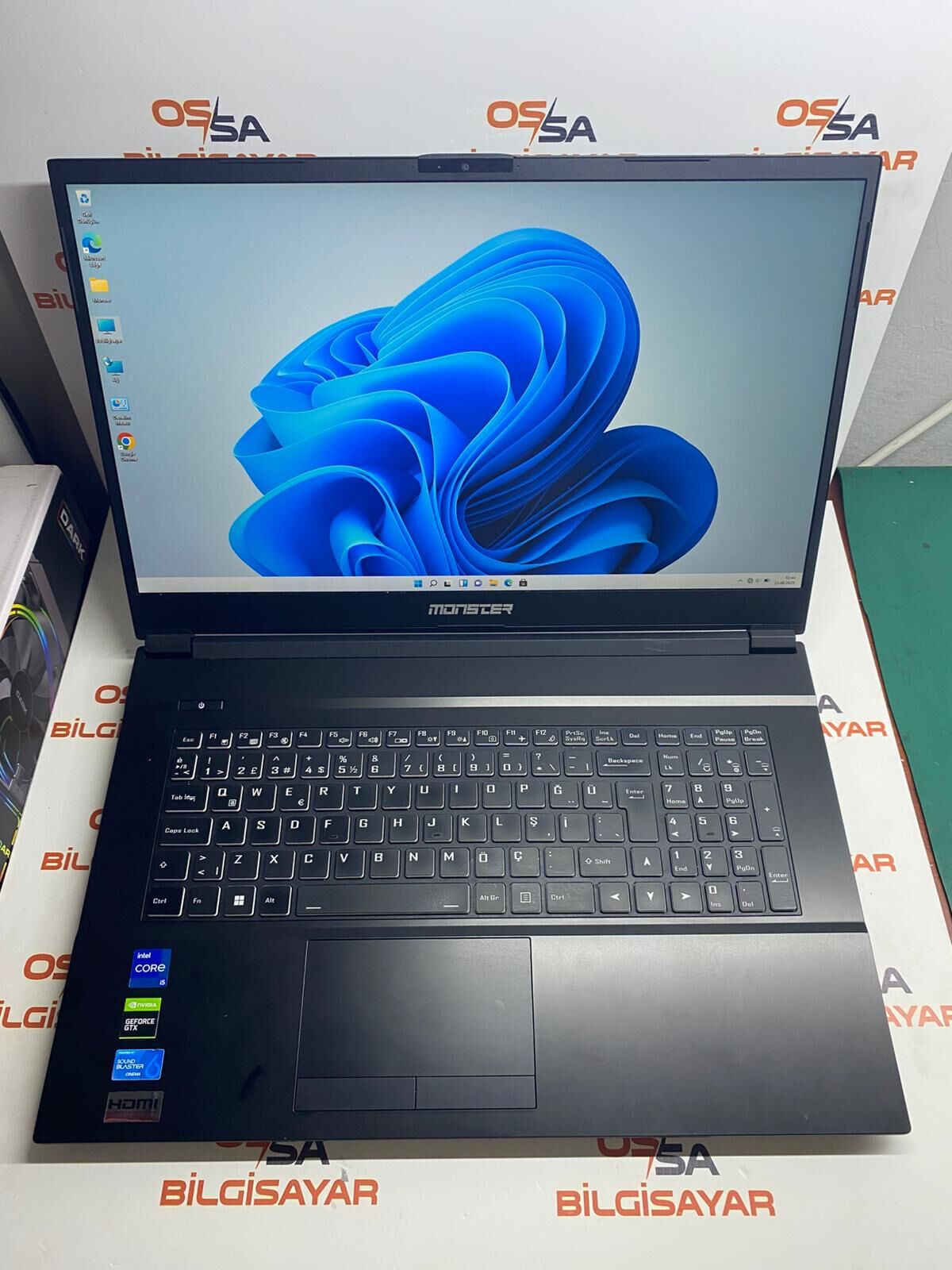 Monster Abra A7 V12.5 İ5-11.Nesil 12 RAM 512 SSD GTX 1650 4 GB