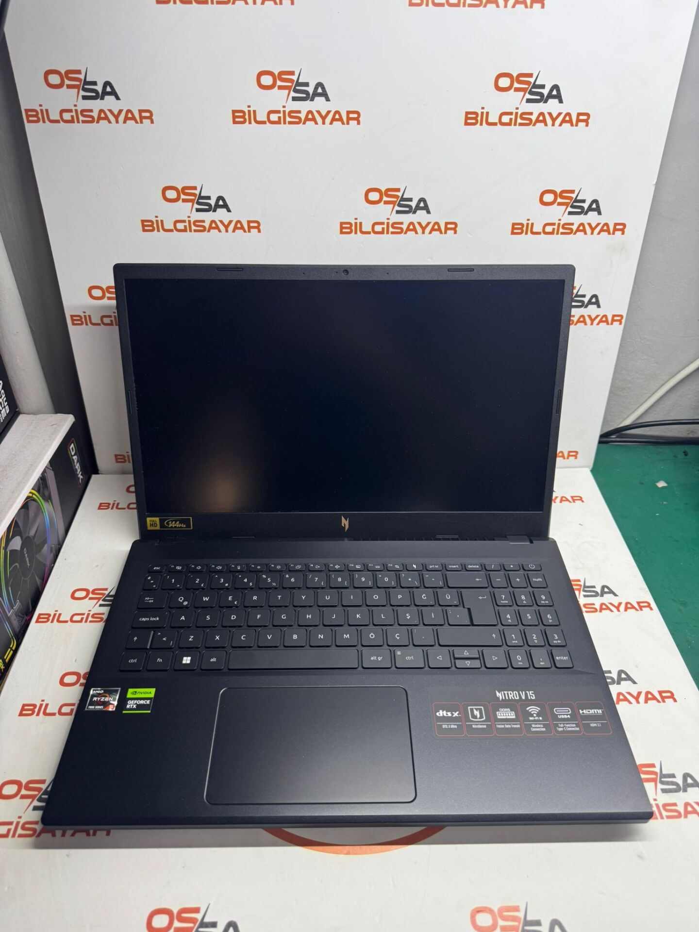 Sıfır Acer Nitro R7-7535HS / 32 Ram / 512 SSD / RTX 4060 8 GB