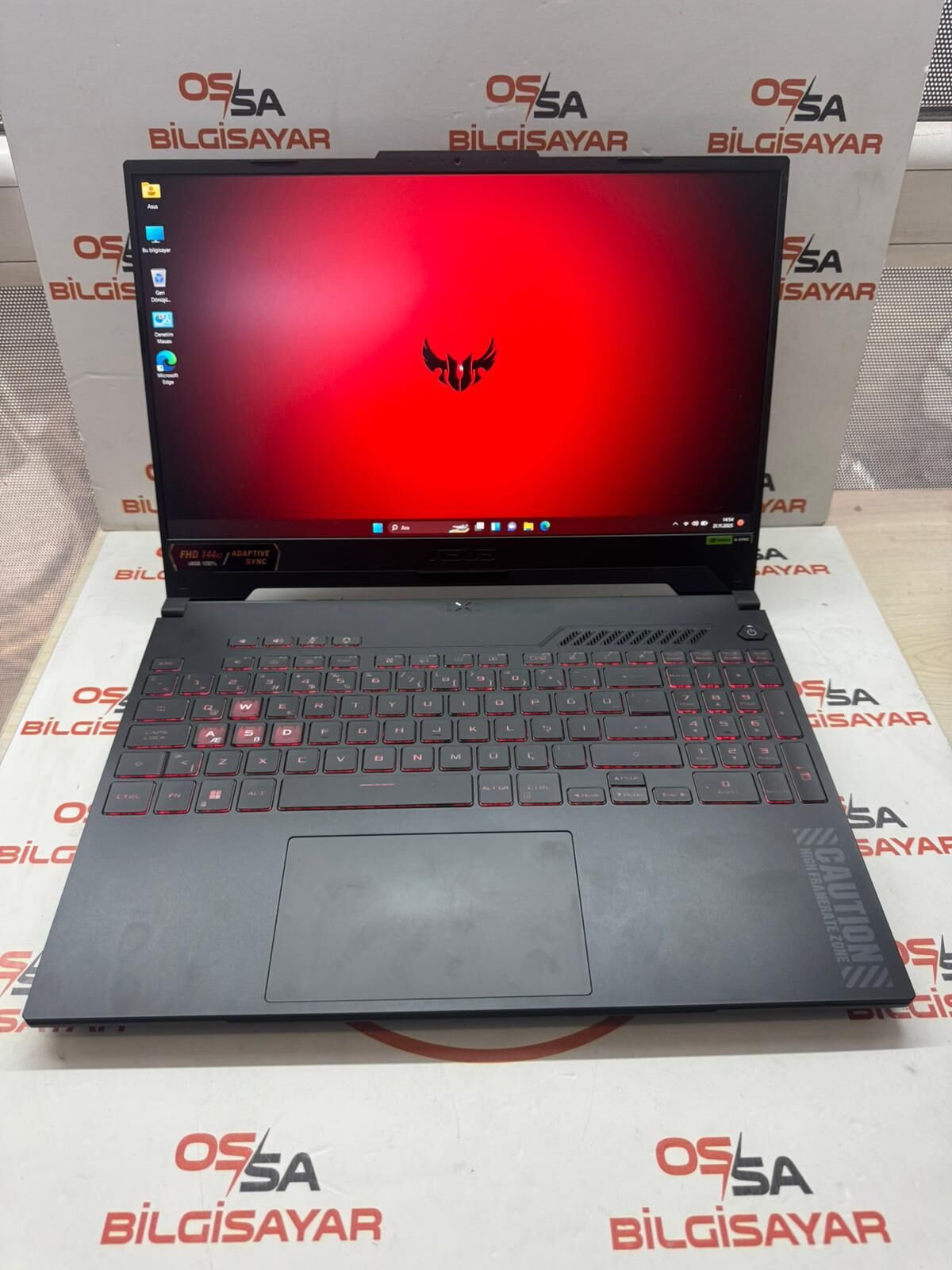 Asus Tuf R7 7735HS / 8 Ram / 512 SSD / RTX 4050 6 GB