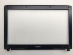 Samsung R580 Ekran Ön Çerçeve Bezel