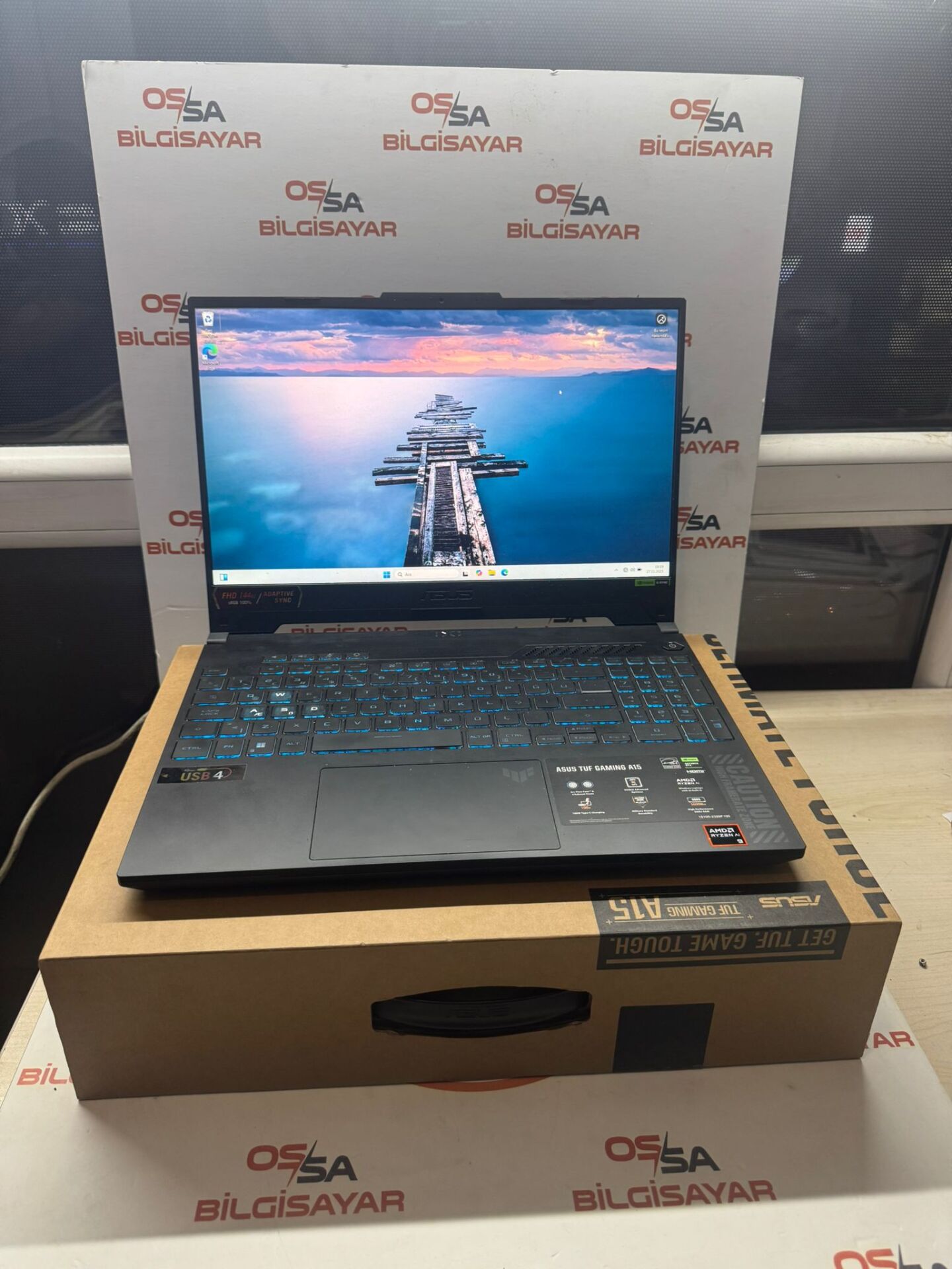 Asus Tuf Gaming Ryzen 9 8945H / 16 Ram / 512 SSD / RTX 4070 8 GB