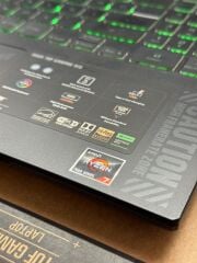 Asus Tuf Ryzen 7 7735HS / 32 Ram / 2 TB SSD / RTX 4060 8 GB