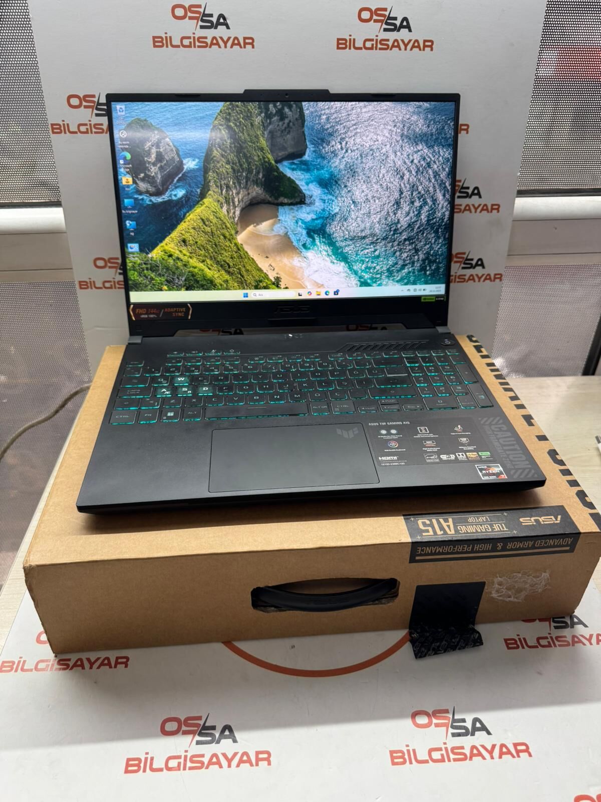 Asus Tuf Ryzen 7 7735HS / 32 Ram / 2 TB SSD / RTX 4060 8 GB