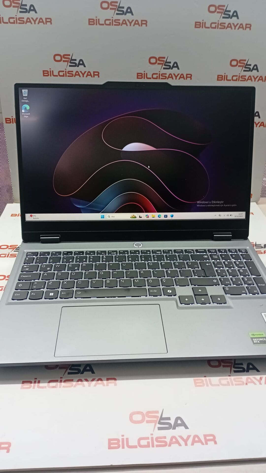 Lenovo LOQ / Ryzen 7 7435HS/ 24 GB Ram / 1 TB SSD / RTX 4050 6GB