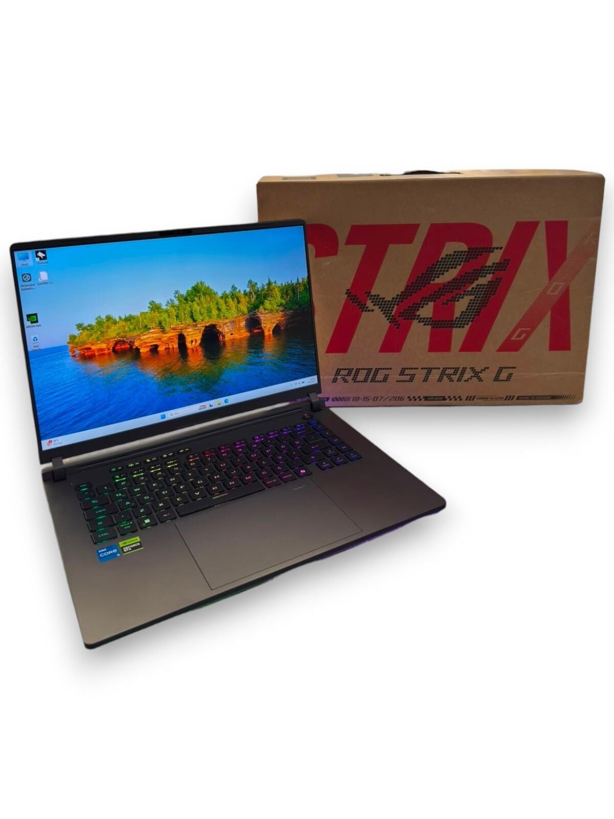 Garantili Asus ROG i5-13450HX 16 RAM 512 SSD RTX 5050 8 GB 16''