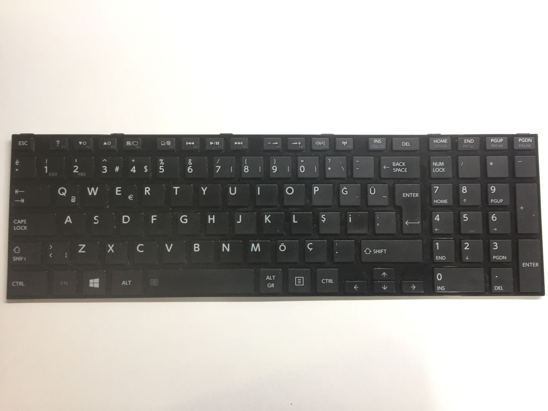 Toshiba Satellite L850-1R8 Klavye